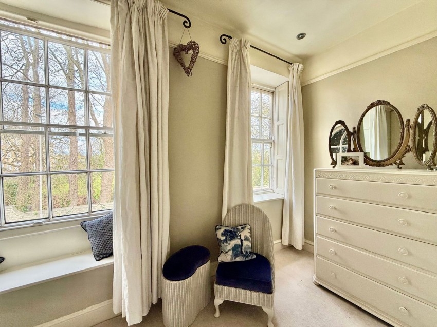 Images for Boston Spa, High Street, LS23