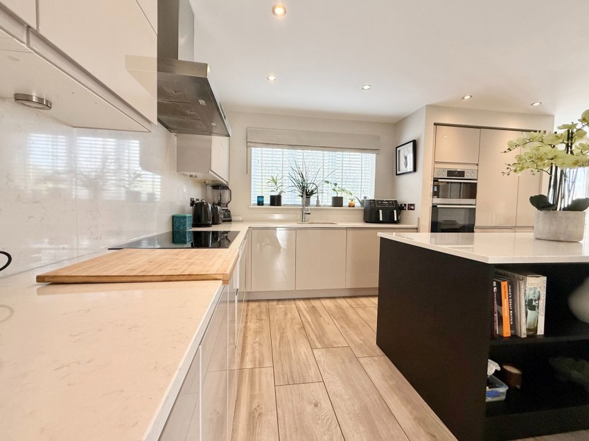 Images for Wetherby ~ Ezart Avenue, LS22  