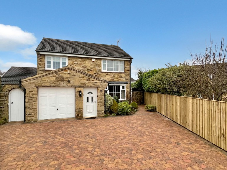 Wetherby, Ambleside Walk, LS22