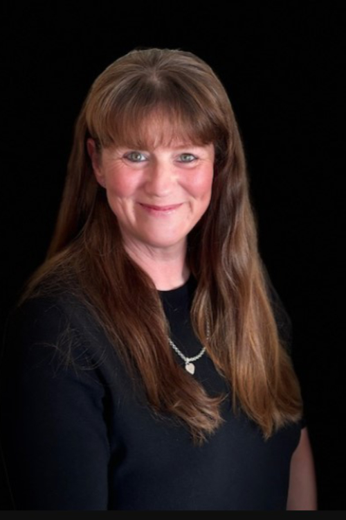 Michelle Robinson , Sales Assistant/Accompanied Viewer.